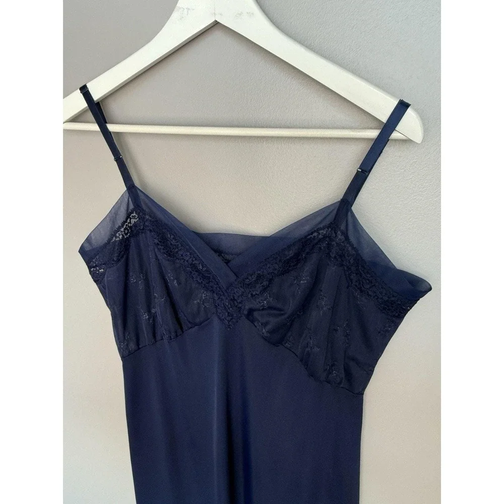 Vintage Van Raalte Full Slip Women's Medium Navy Nylon Pin-Up Rockabilly Gothic